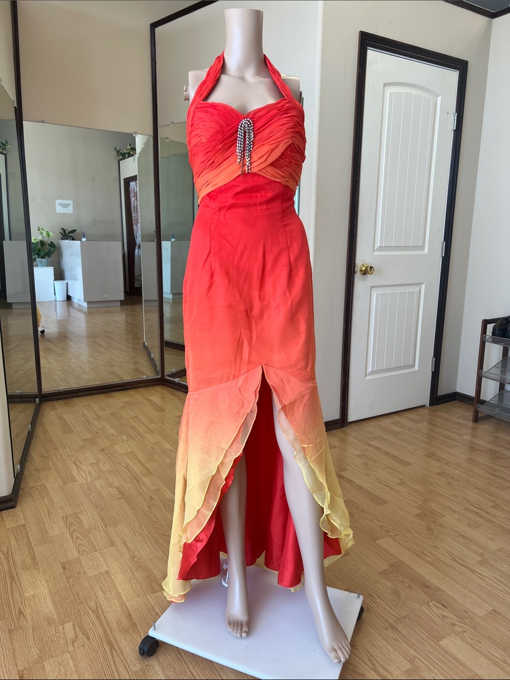 Party Time Red to Yellow Ombre Halter Evening Dress with Rhinestone Accent Sz 10